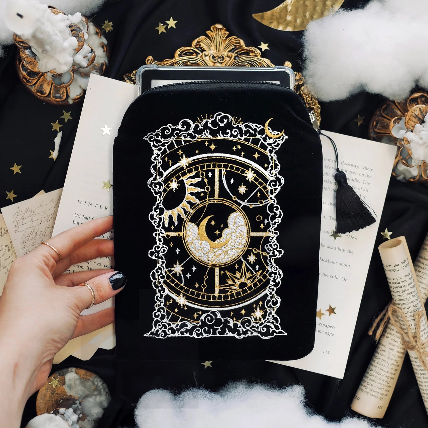 Otherworldly E-Reader Sleeve Black