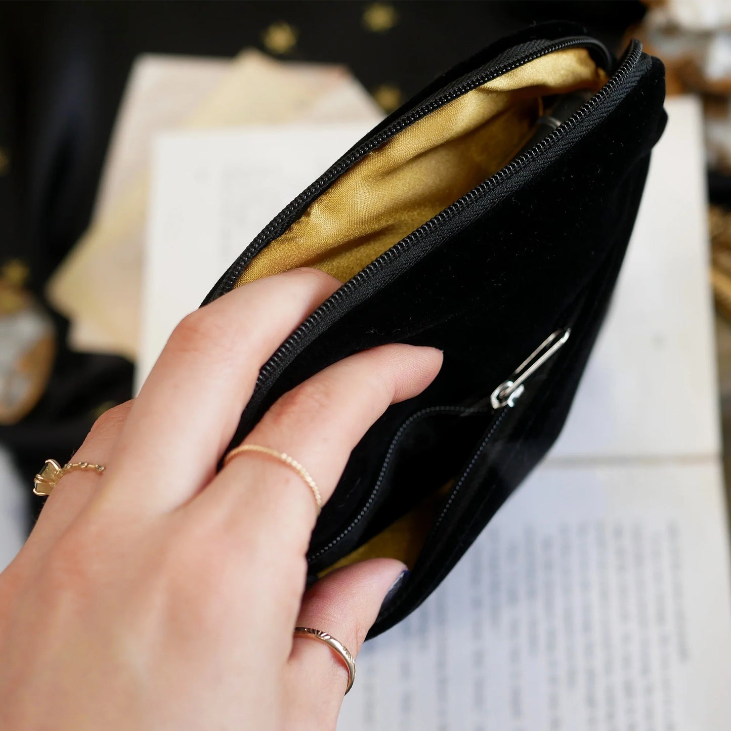 Otherworldly E-Reader Sleeve Black