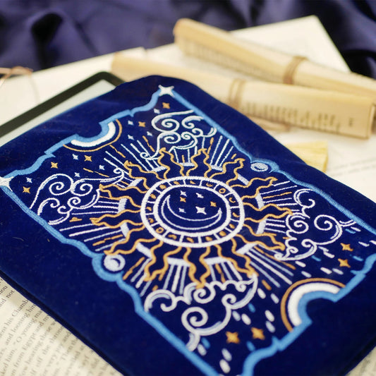 La Lune E-Reader Sleeve