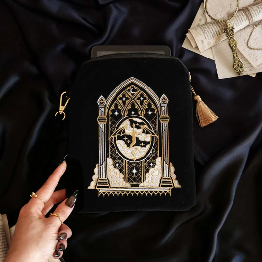 Dragon Lore E-Reader Sleeve (Large)