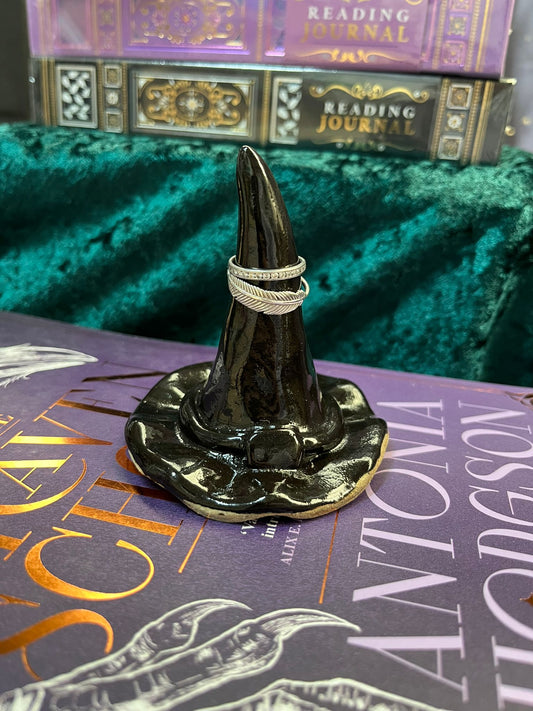 Ceramic Witch's Hat with Bow (large)