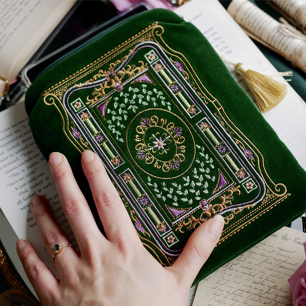 Literati E-Reader Sleeve - Forest Green